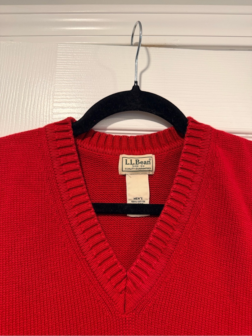 L.L.Bean Size M Red 100% Cotton V-Neck Sweater Vest Preppy Classic Holiday - Picture 2 of 8